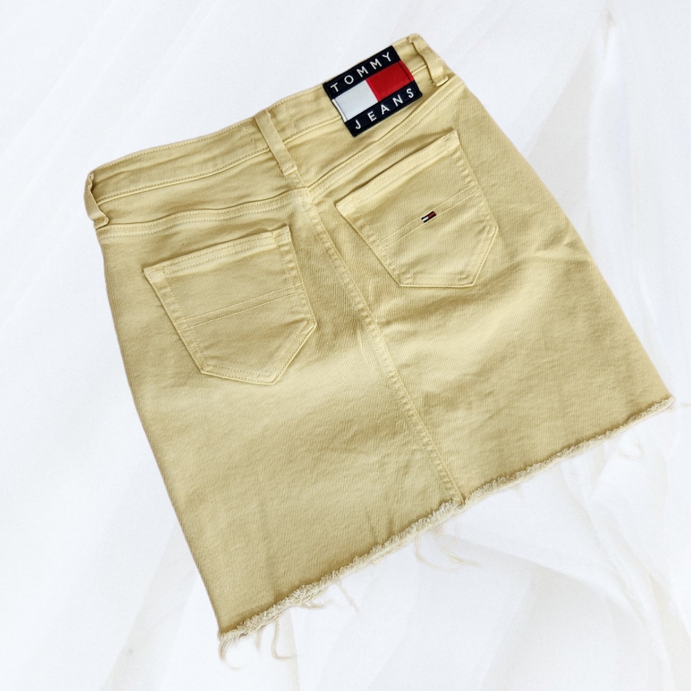 Tommy Jeans light yellow highwaisted denim skirt sz. 24